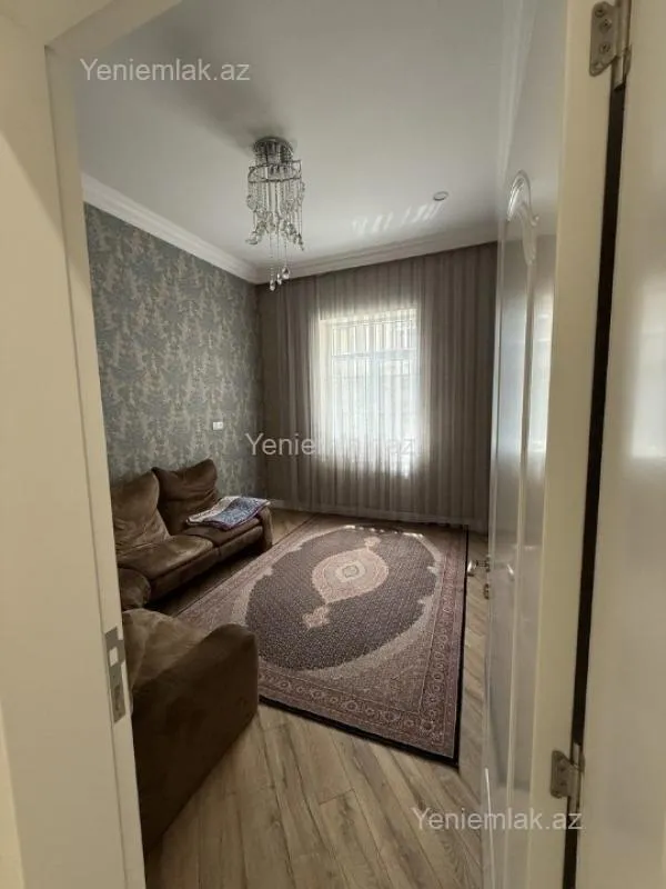 Satılır 5 otaqlı həyət evi 310 m²