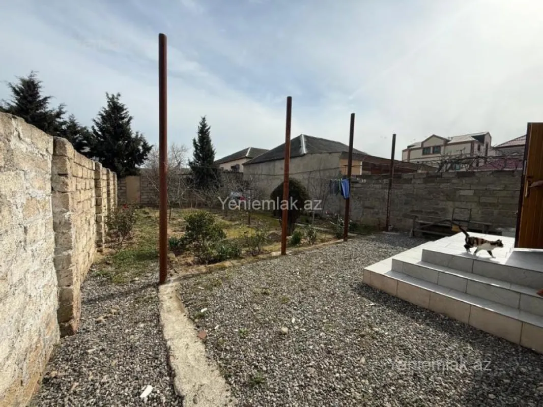 Satılır 4 otaqlı həyət evi 120 m²