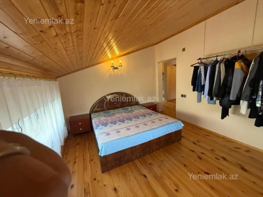Satılır 4 otaqlı həyət evi 120 m²