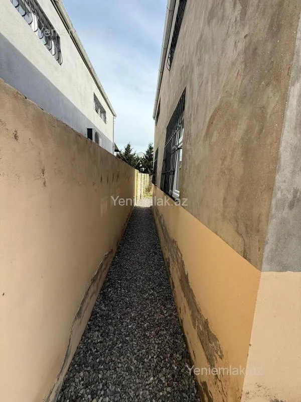 Satılır 4 otaqlı həyət evi 120 m²