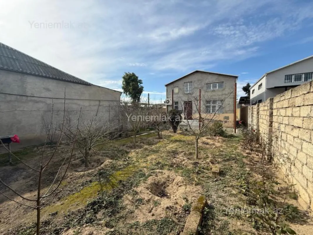 Satılır 4 otaqlı həyət evi 120 m²