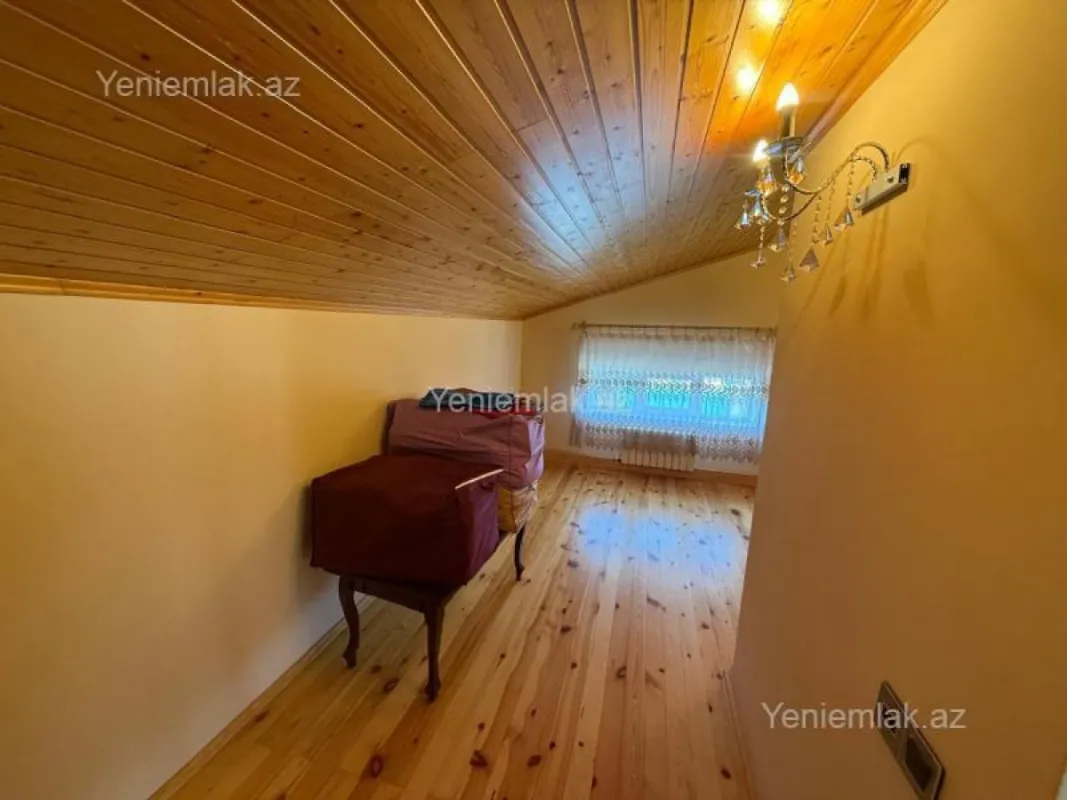 Satılır 4 otaqlı həyət evi 120 m²
