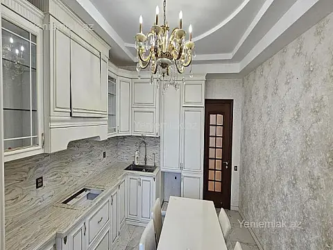 Satılır 6 otaqlı yeni tikili 320 m²