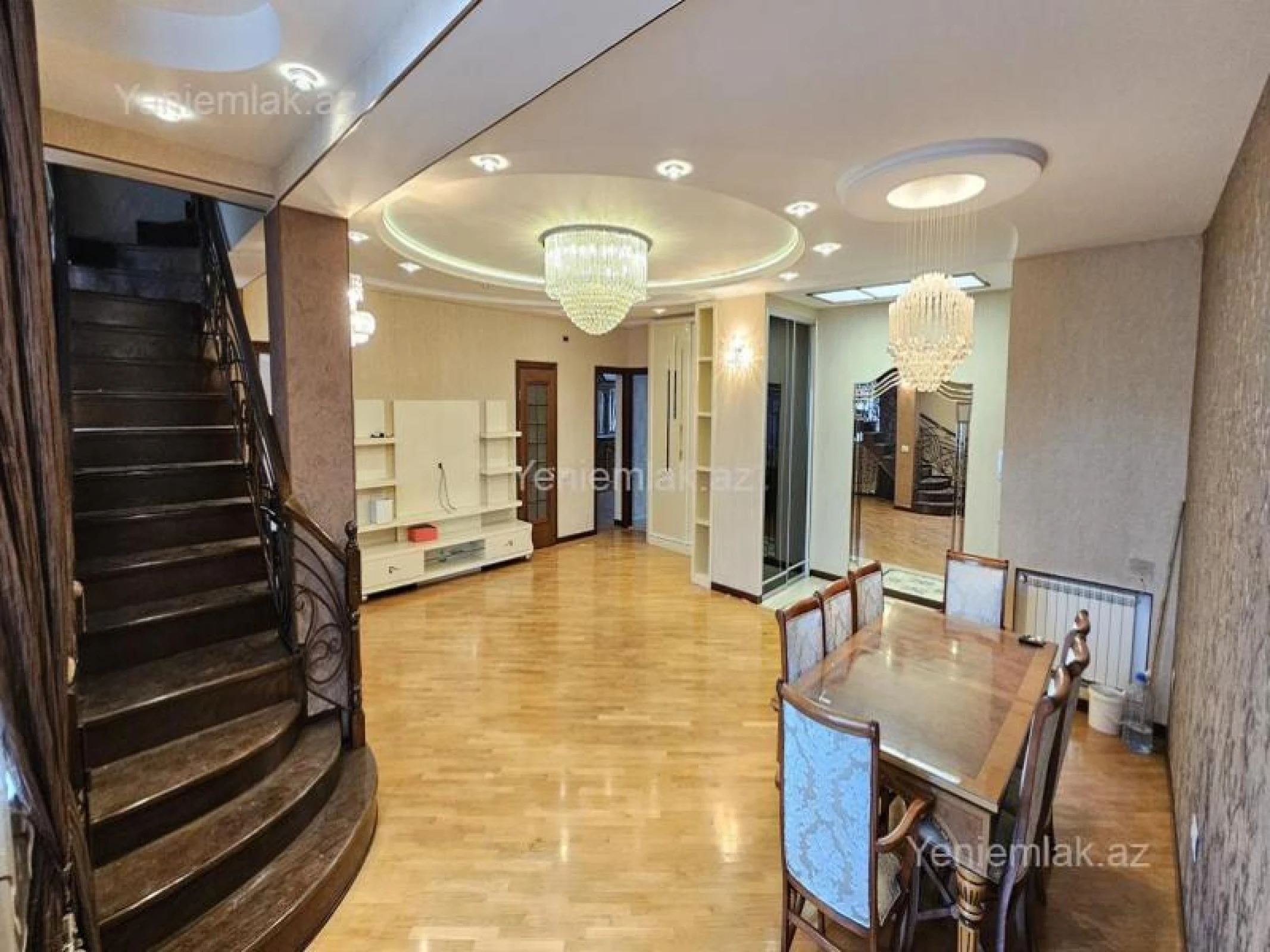 Satılır 6 otaqlı yeni tikili 320 m²