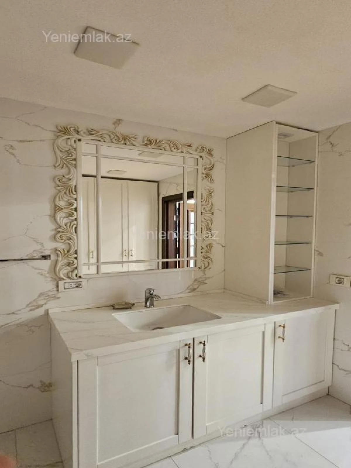 Satılır 6 otaqlı yeni tikili 320 m²