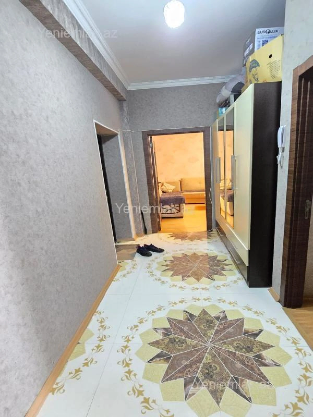 Satılır 2 otaqlı yeni tikili 60 m²