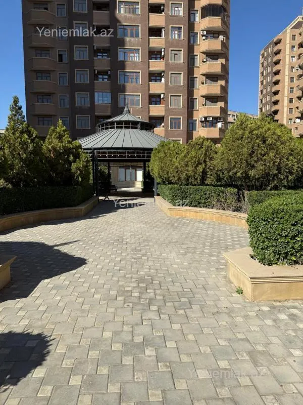 Satılır 2 otaqlı yeni tikili 83 m²