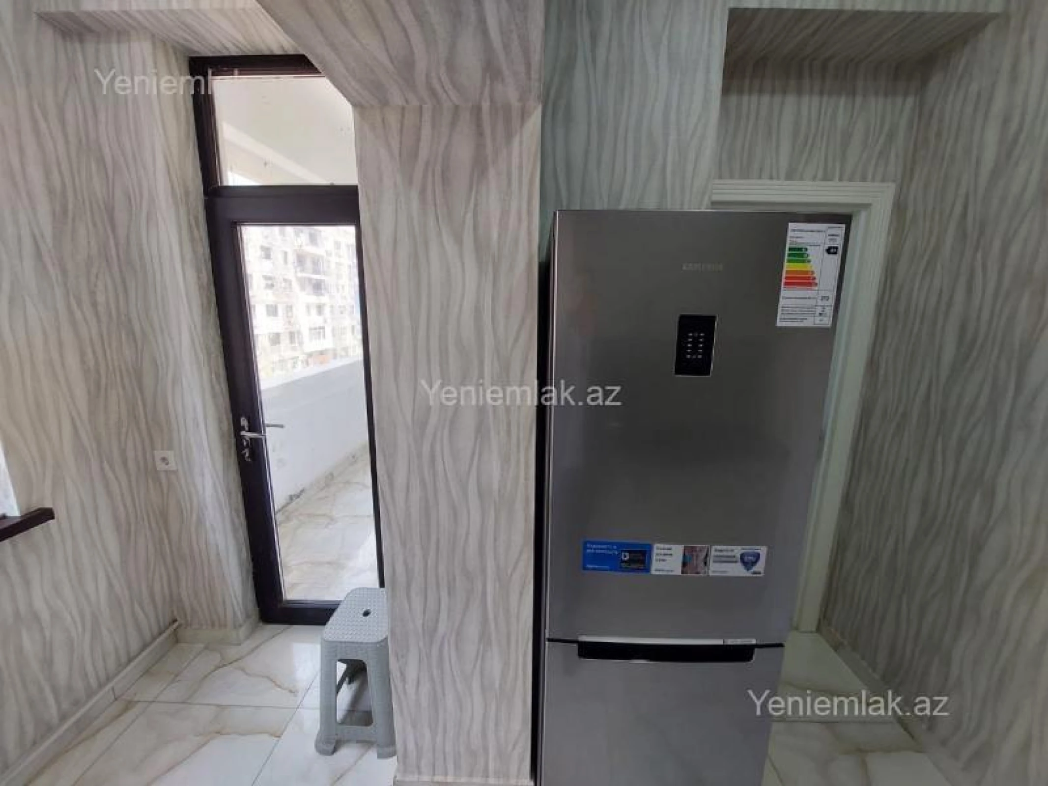Satılır 2 otaqlı yeni tikili 72 m²