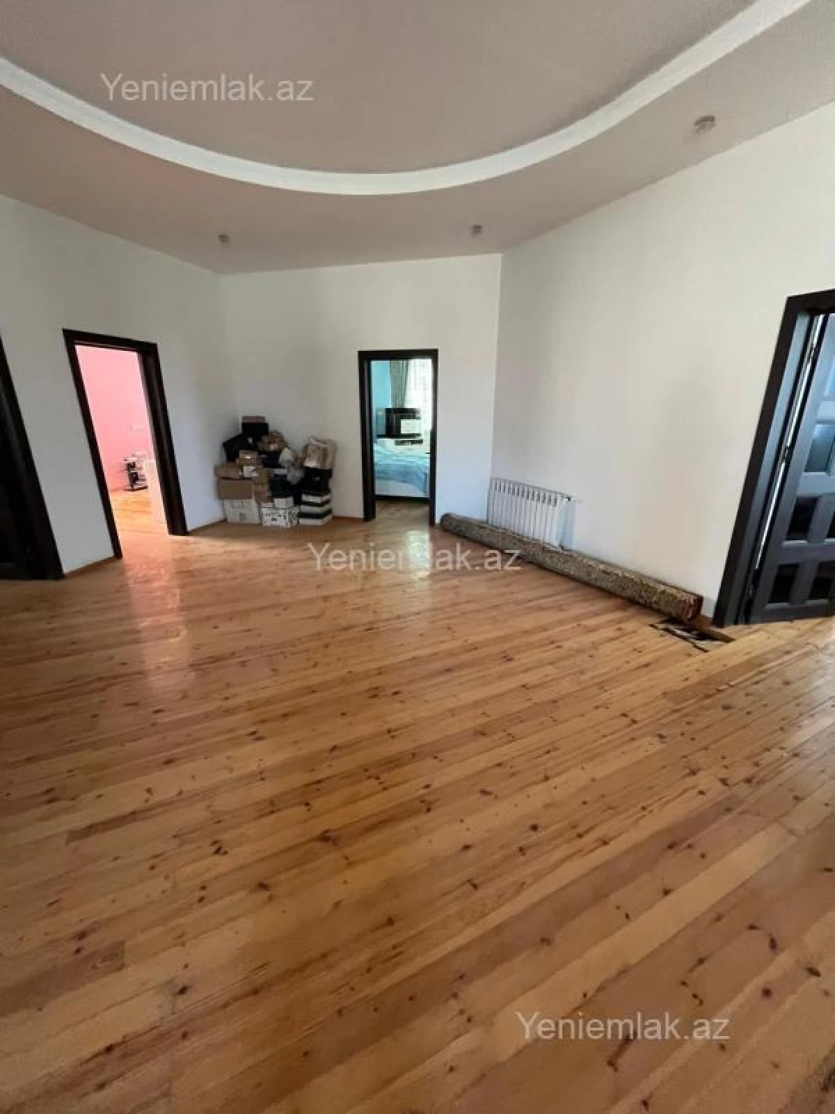 Satılır 8 otaqlı həyət evi 660 m²