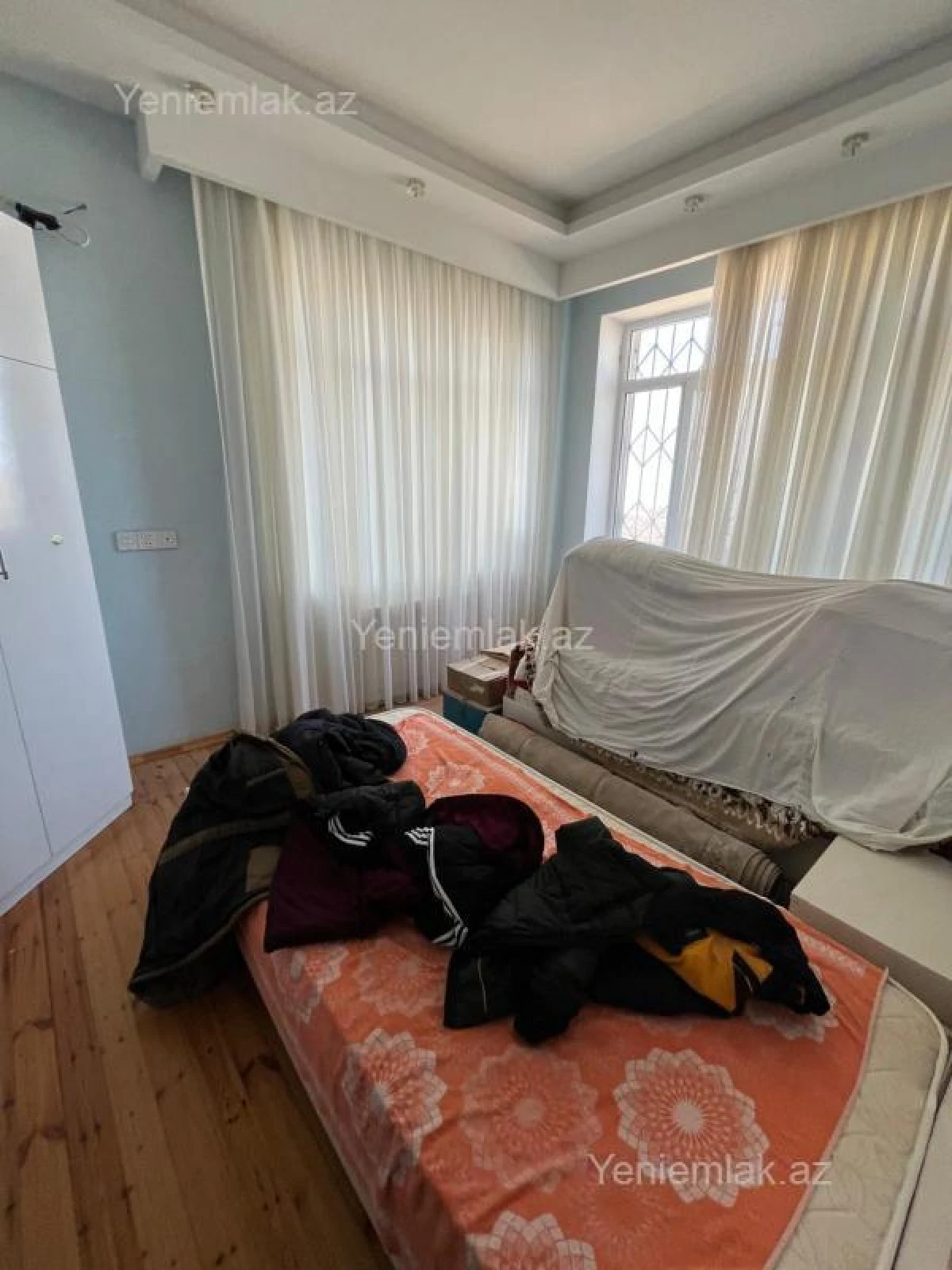 Satılır 8 otaqlı həyət evi 660 m²