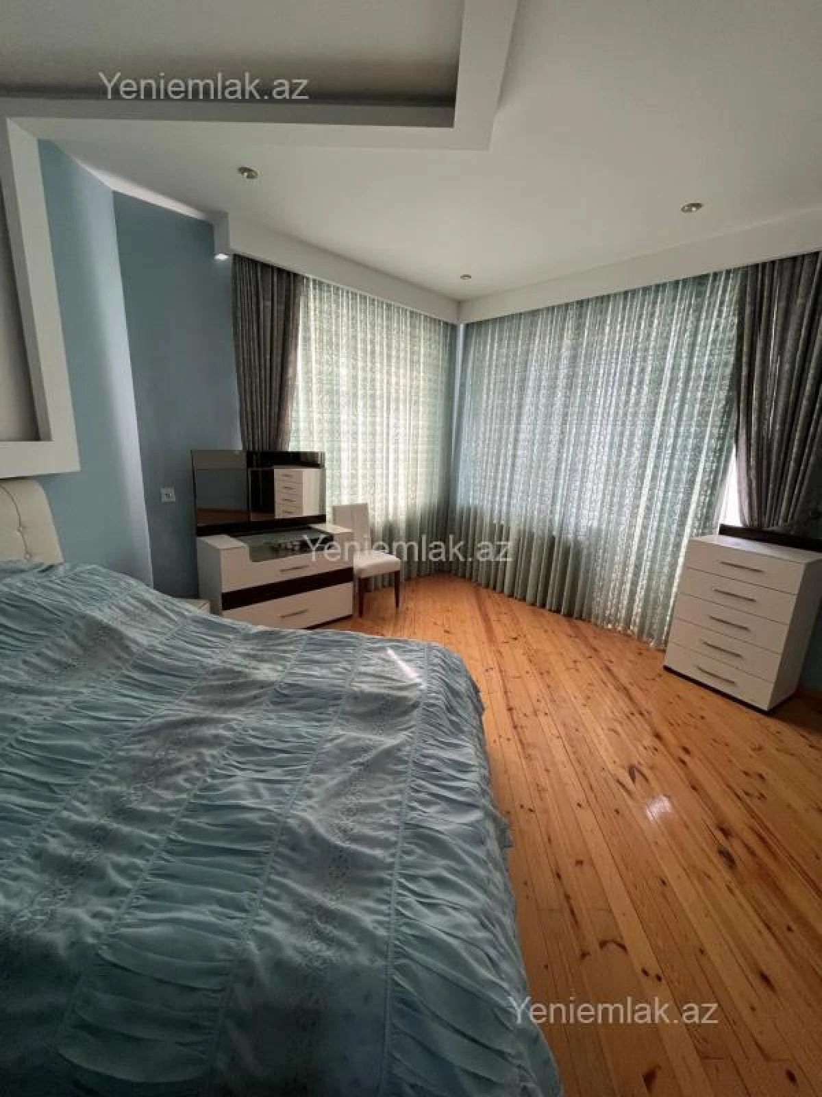 Satılır 8 otaqlı həyət evi 660 m²
