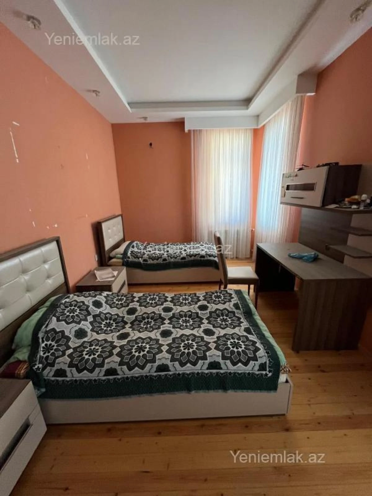 Satılır 8 otaqlı həyət evi 660 m²