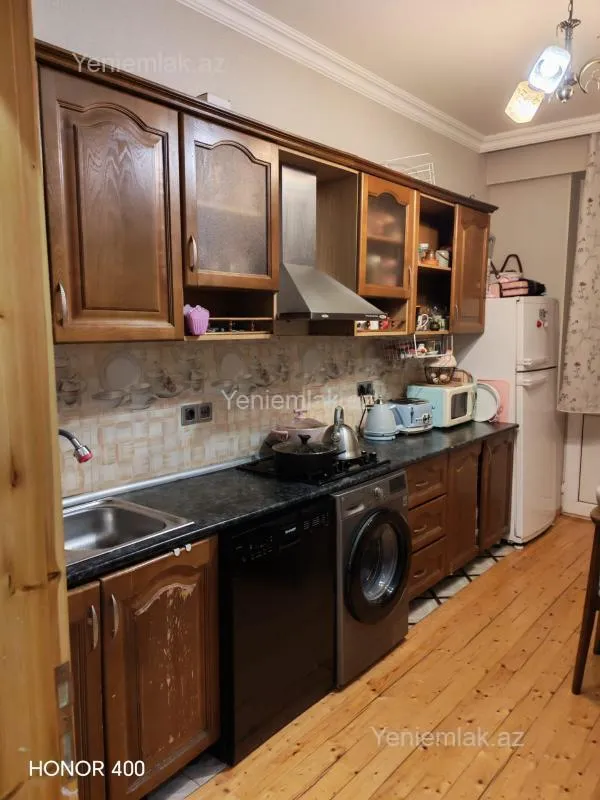 Satılır 2 otaqlı yeni tikili 80 m²