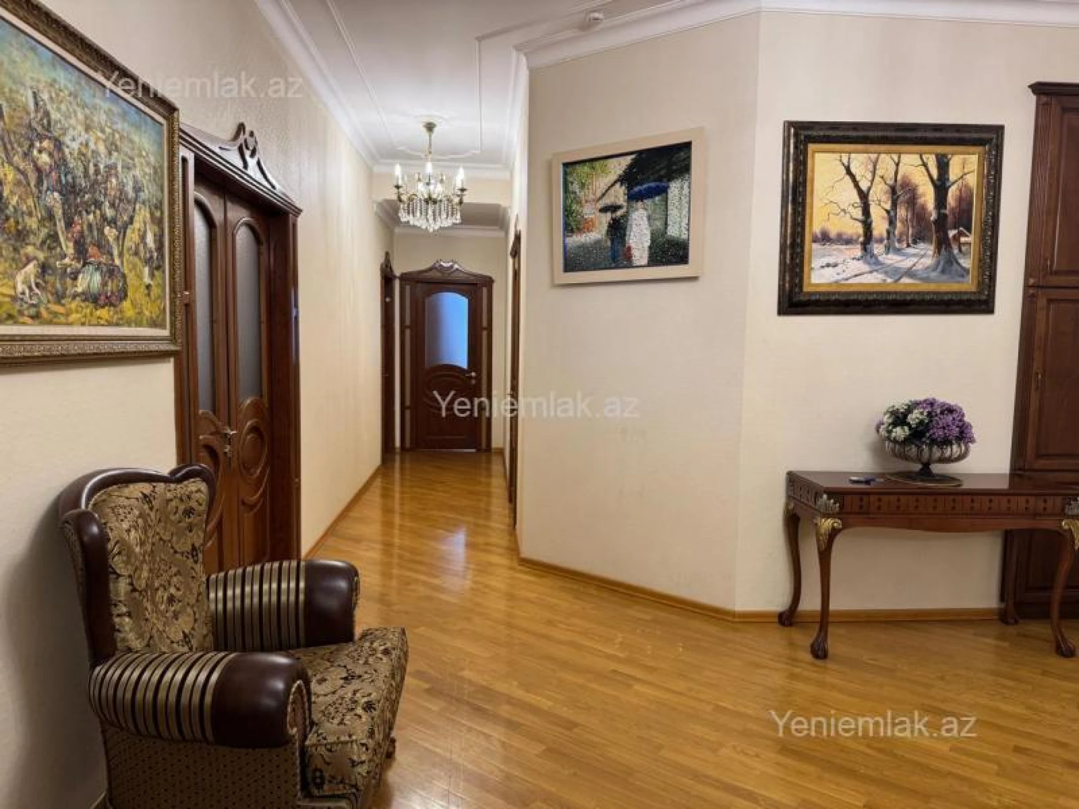 Satılır 3 otaqlı yeni tikili 180 m²