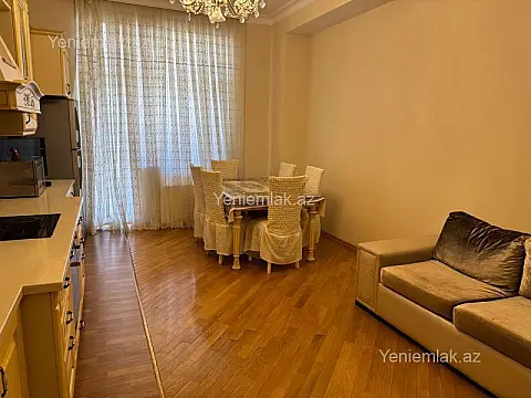 Satılır 3 otaqlı yeni tikili 180 m²