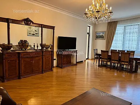 Satılır 3 otaqlı yeni tikili 180 m²