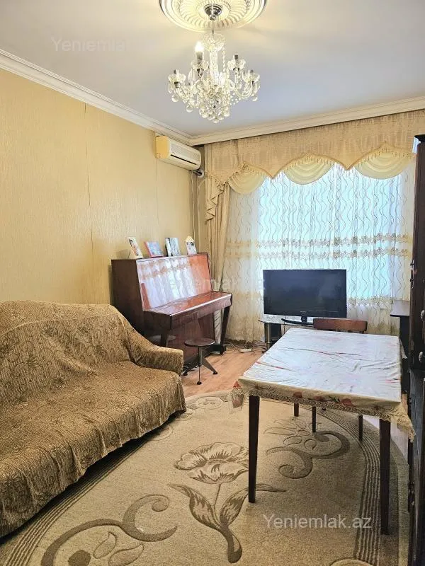 Satılır 2 otaqlı köhnə tikili 48 m²