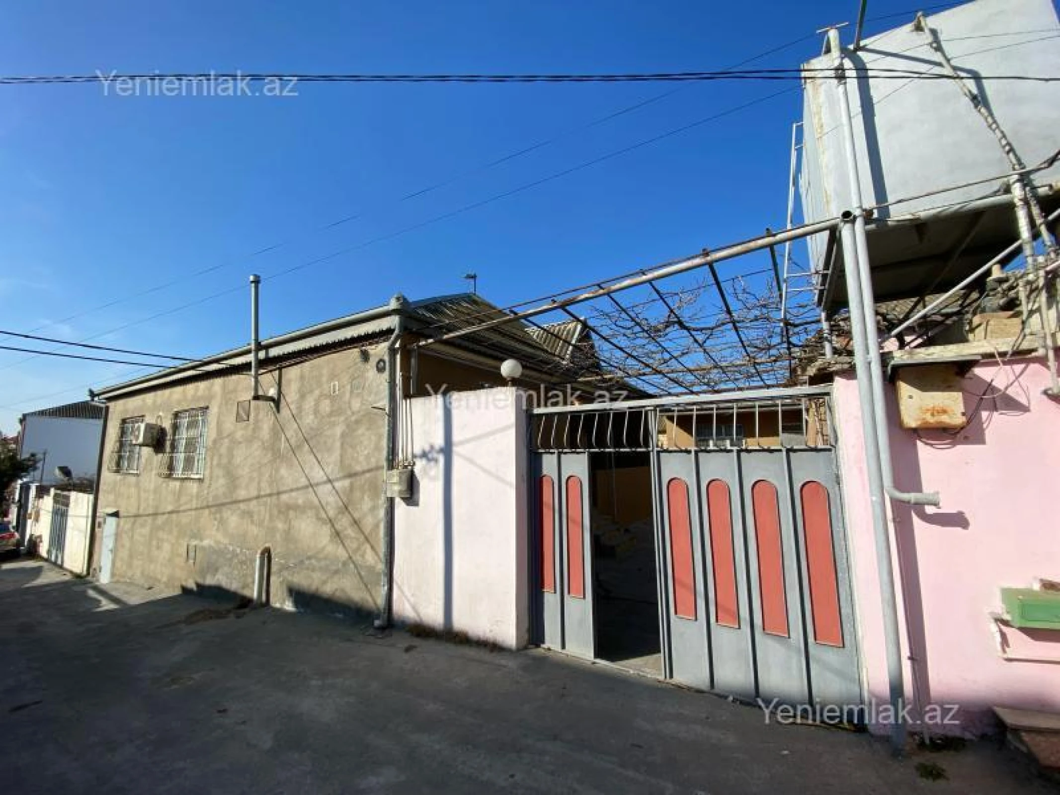 Satılır 5 otaqlı həyət evi 120 m²