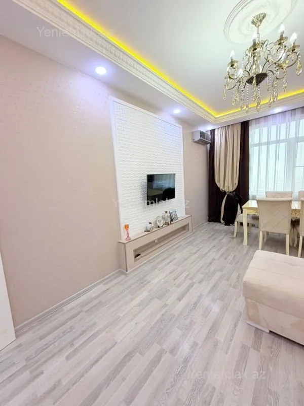 Satılır 2 otaqlı yeni tikili 65 m²