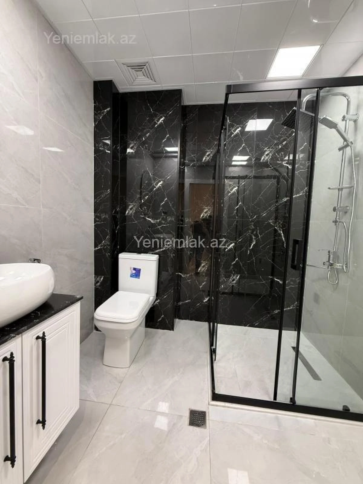 Satılır 3 otaqlı köhnə tikili 68 m²