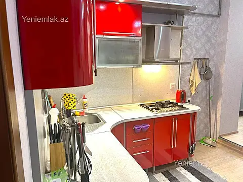 Satılır 1 otaqlı köhnə tikili 50 m²