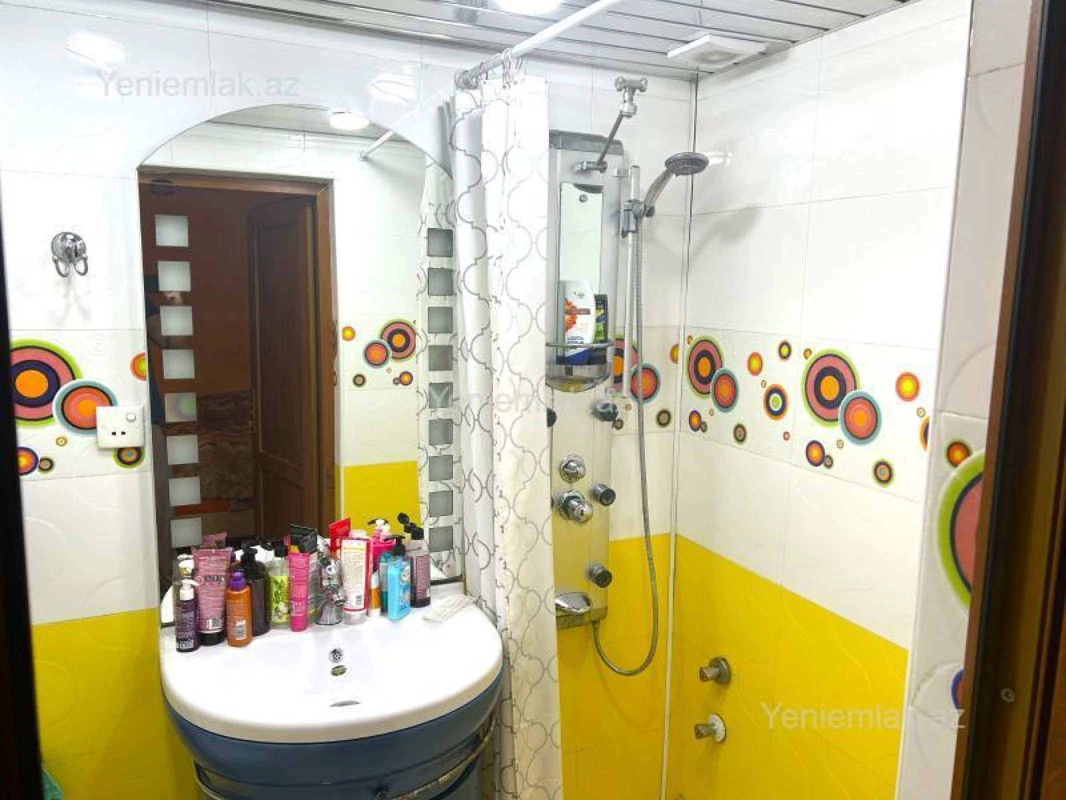 Satılır 1 otaqlı köhnə tikili 50 m²