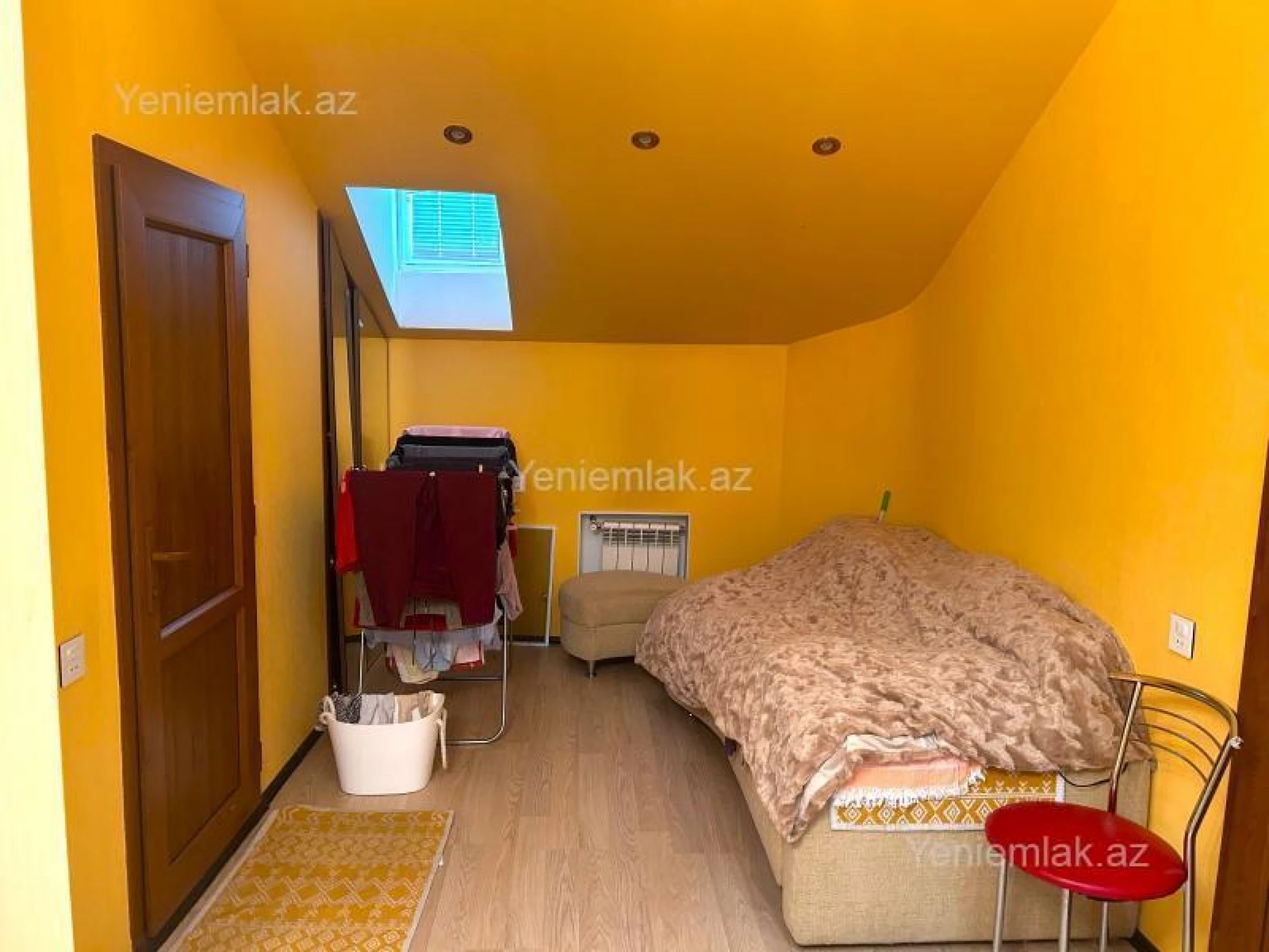 Satılır 1 otaqlı köhnə tikili 50 m²