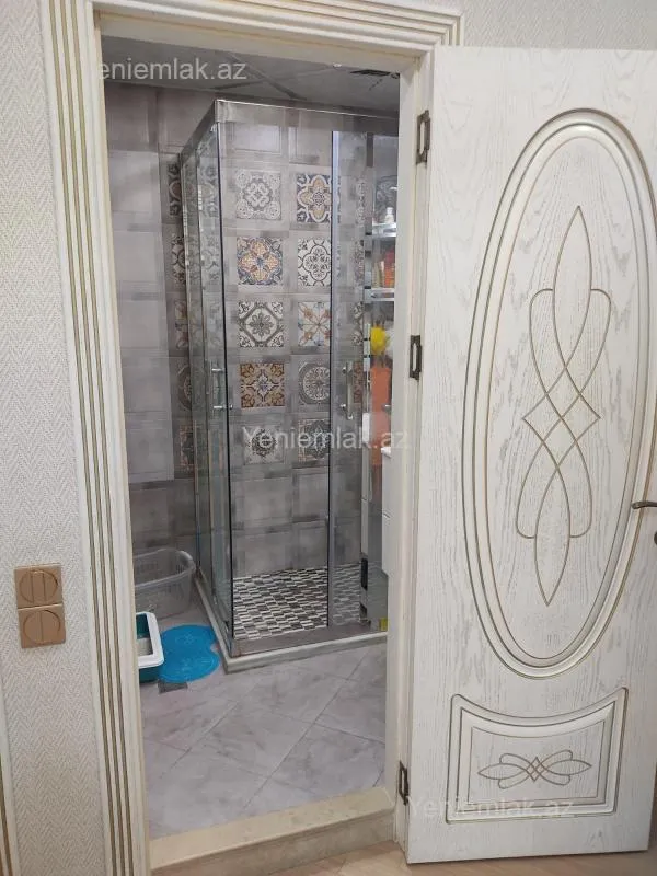 Satılır 3 otaqlı köhnə tikili 85 m²