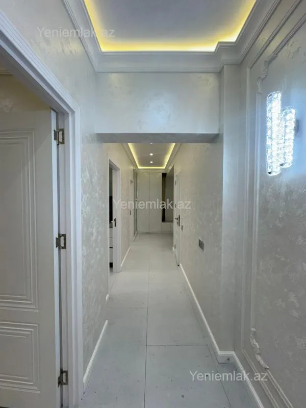 Satılır 3 otaqlı yeni tikili 117 m²