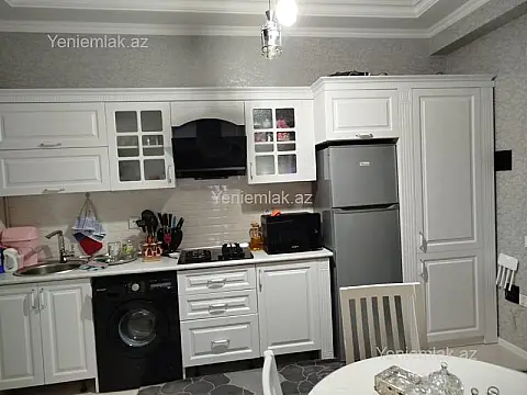 Satılır 2 otaqlı yeni tikili 75 m²
