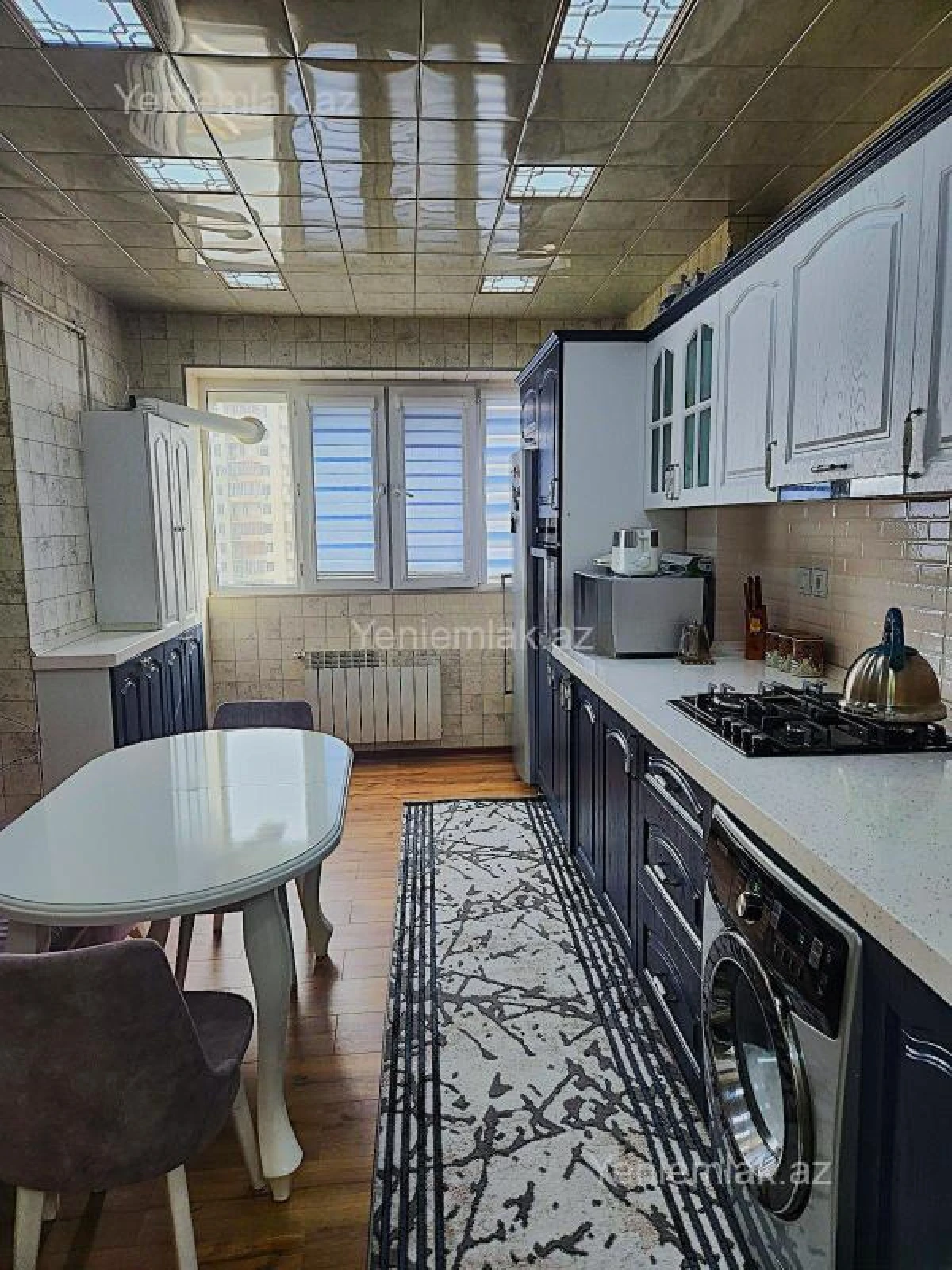 Satılır 3 otaqlı köhnə tikili 85 m²