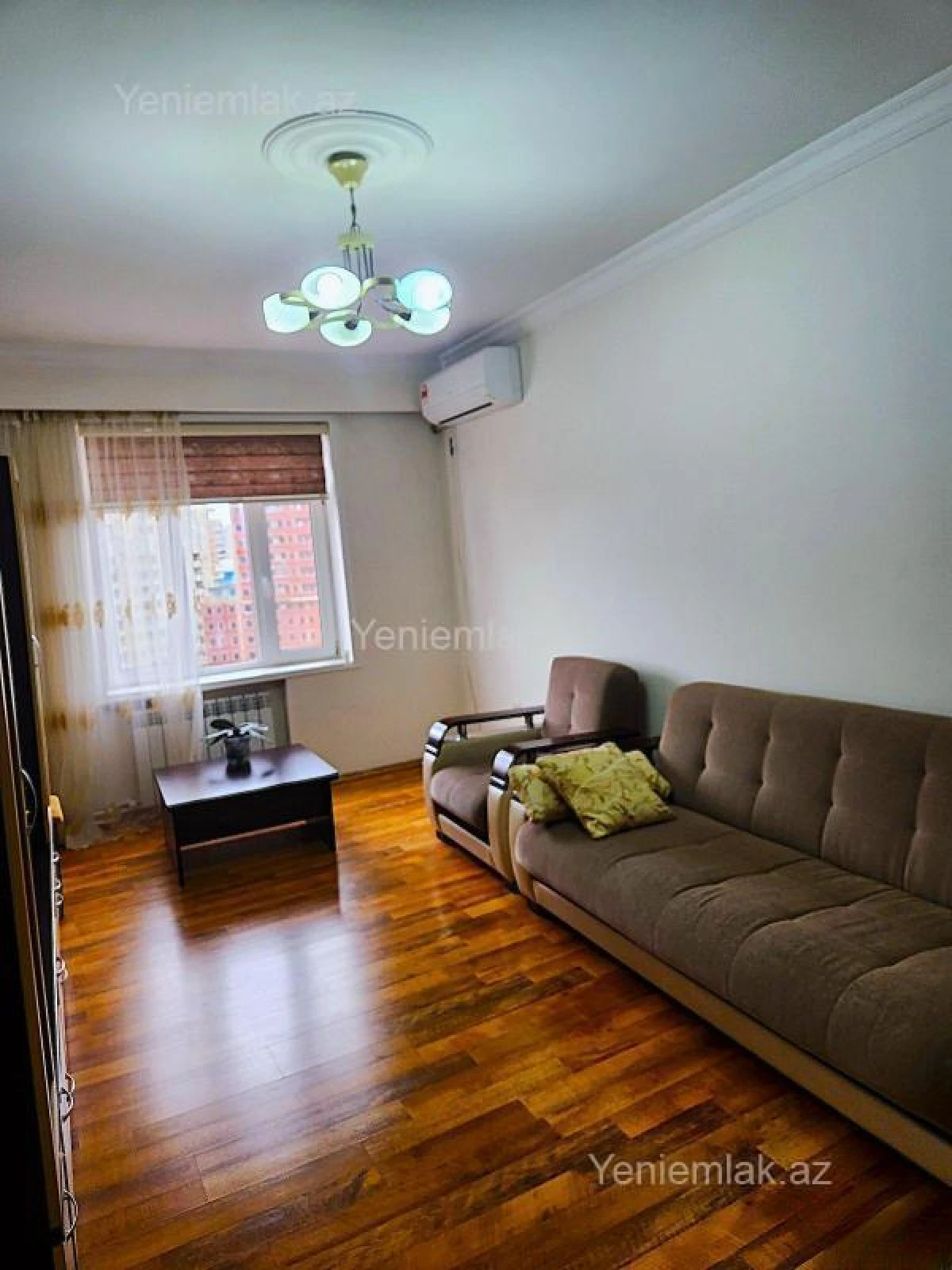 Satılır 3 otaqlı köhnə tikili 85 m²