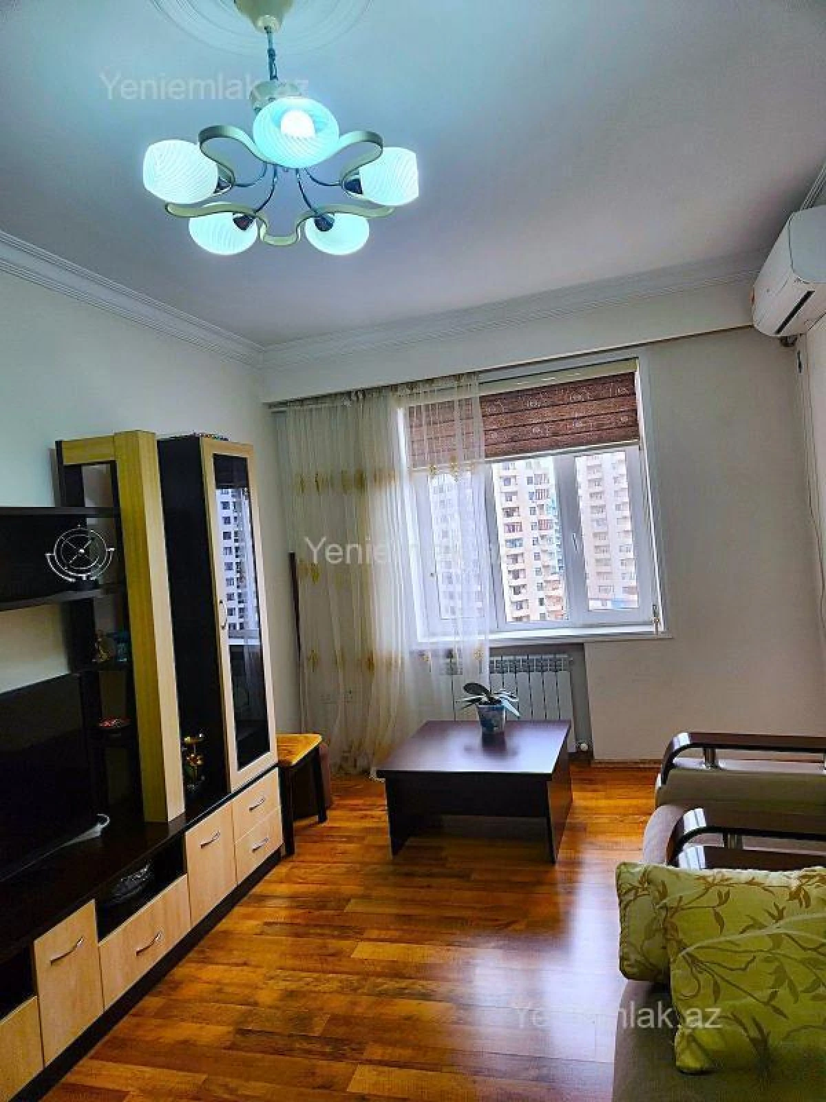 Satılır 3 otaqlı köhnə tikili 85 m²