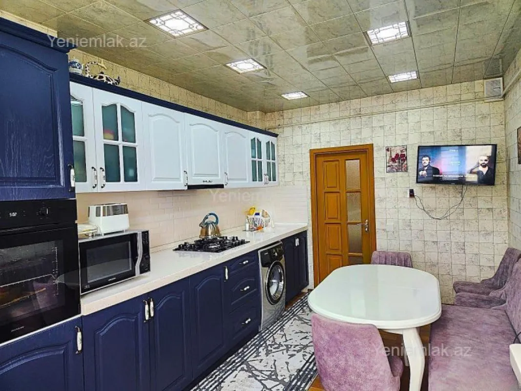 Satılır 3 otaqlı köhnə tikili 85 m²