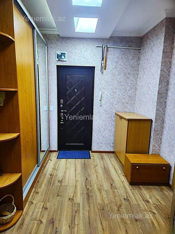 Satılır 3 otaqlı köhnə tikili 85 m²