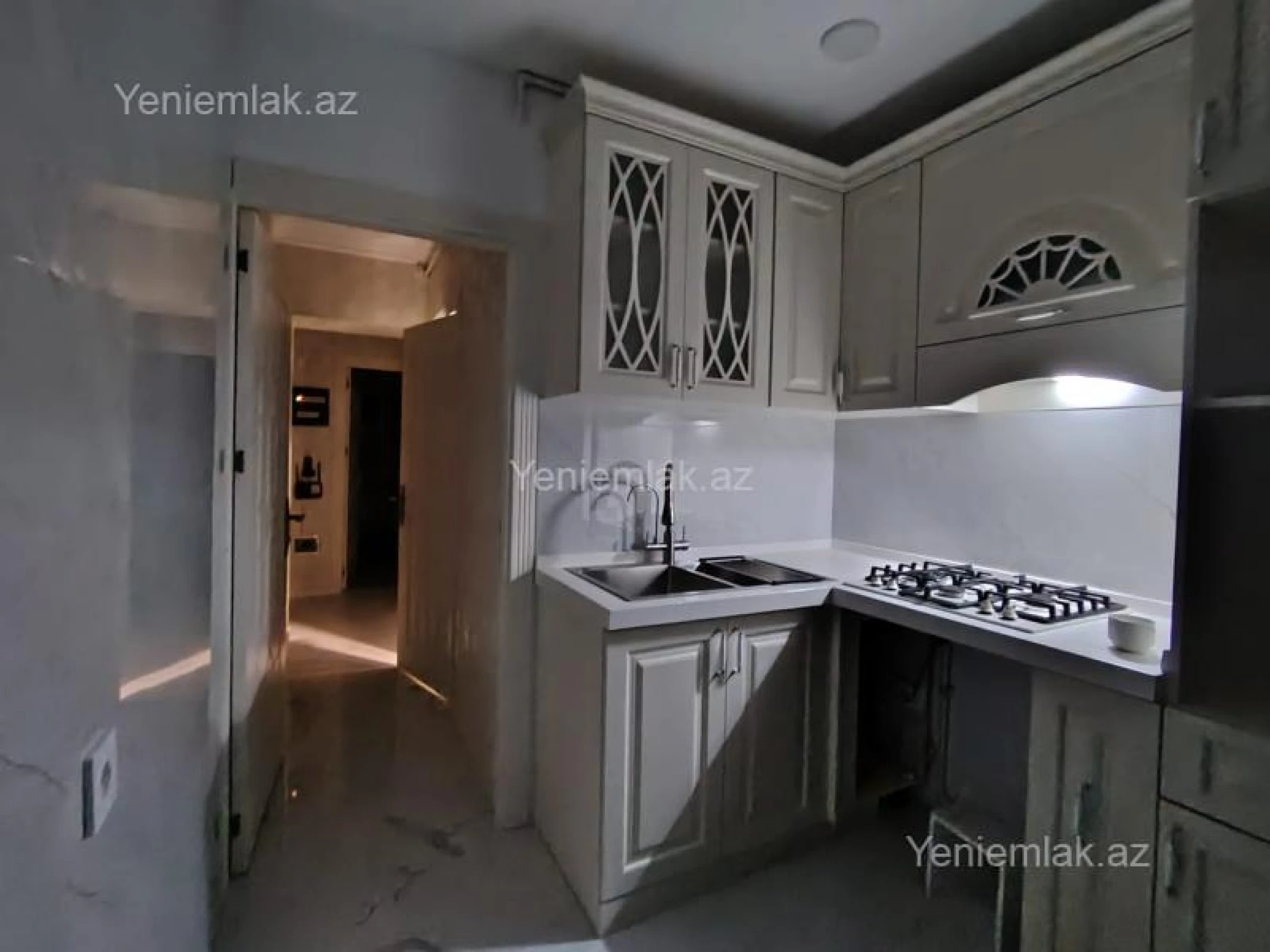 Satılır 3 otaqlı köhnə tikili 85 m²