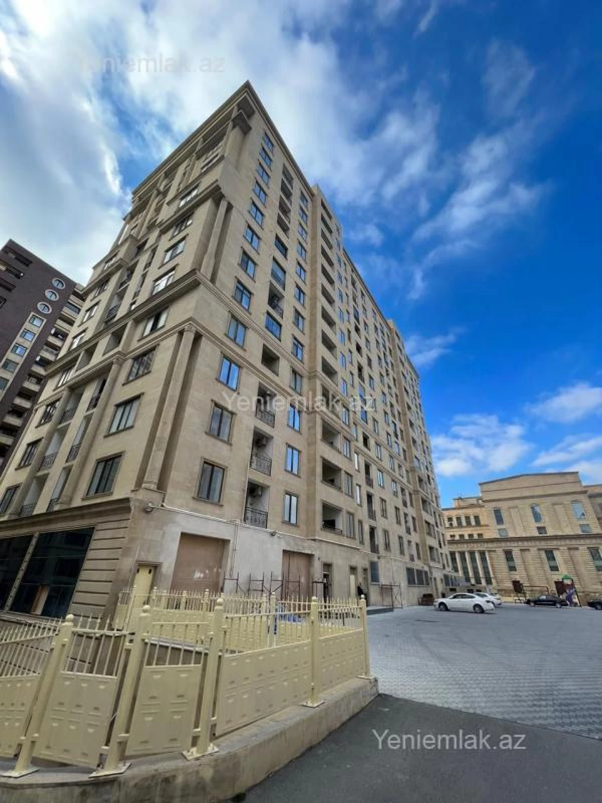 Satılır 3 otaqlı yeni tikili 155 m²