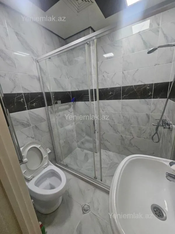 Satılır 2 otaqlı yeni tikili 72 m²