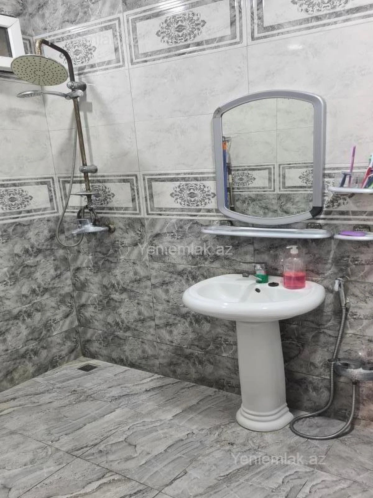 Satılır 3 otaqlı həyət evi 50 m²