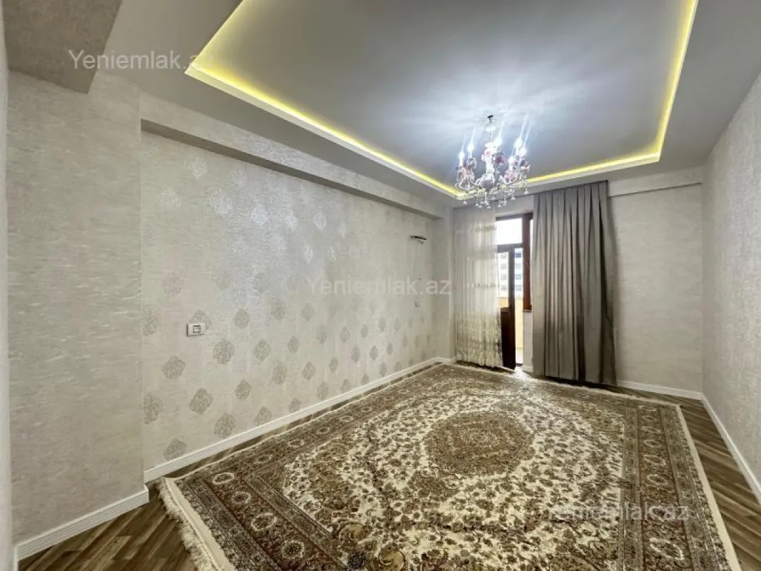 Satılır 3 otaqlı yeni tikili 130 m²