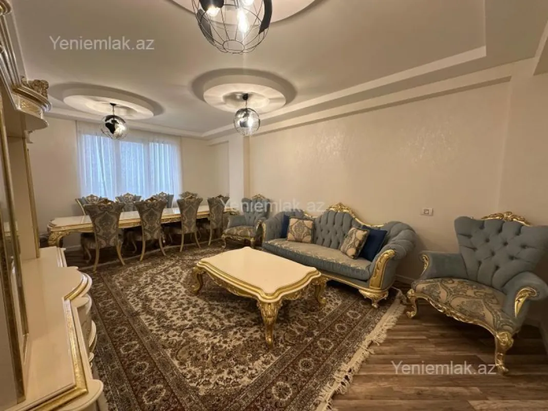 Satılır 3 otaqlı yeni tikili 130 m²