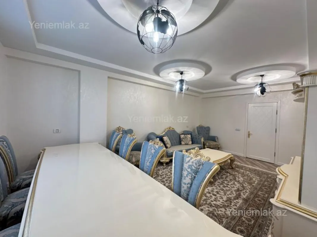 Satılır 3 otaqlı yeni tikili 130 m²