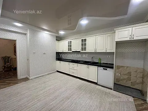 Satılır 3 otaqlı yeni tikili 130 m²