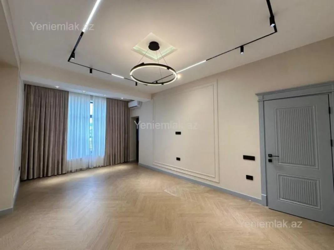 Satılır 3 otaqlı yeni tikili 85 m²