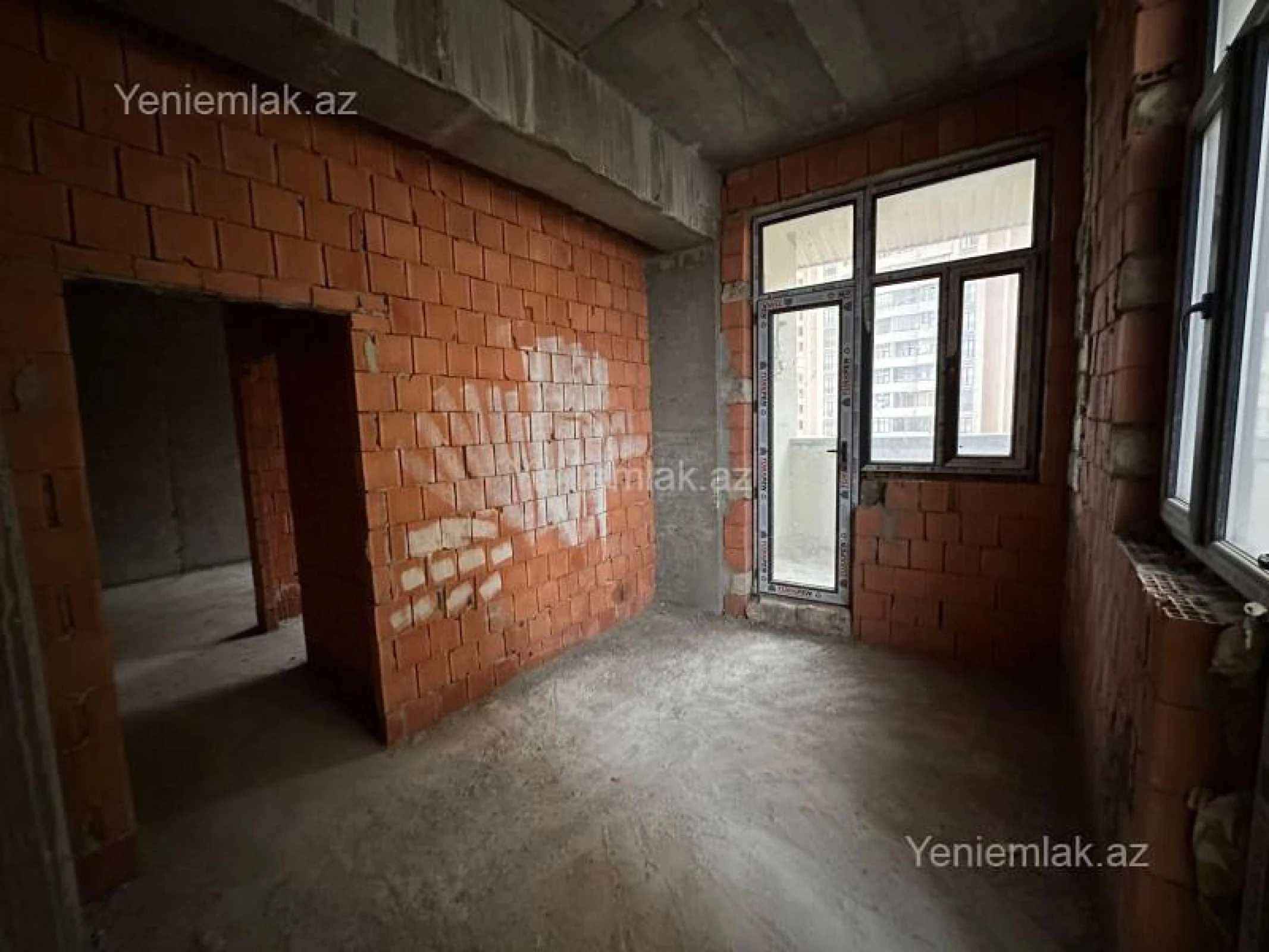 Satılır 2 otaqlı yeni tikili 80 m²