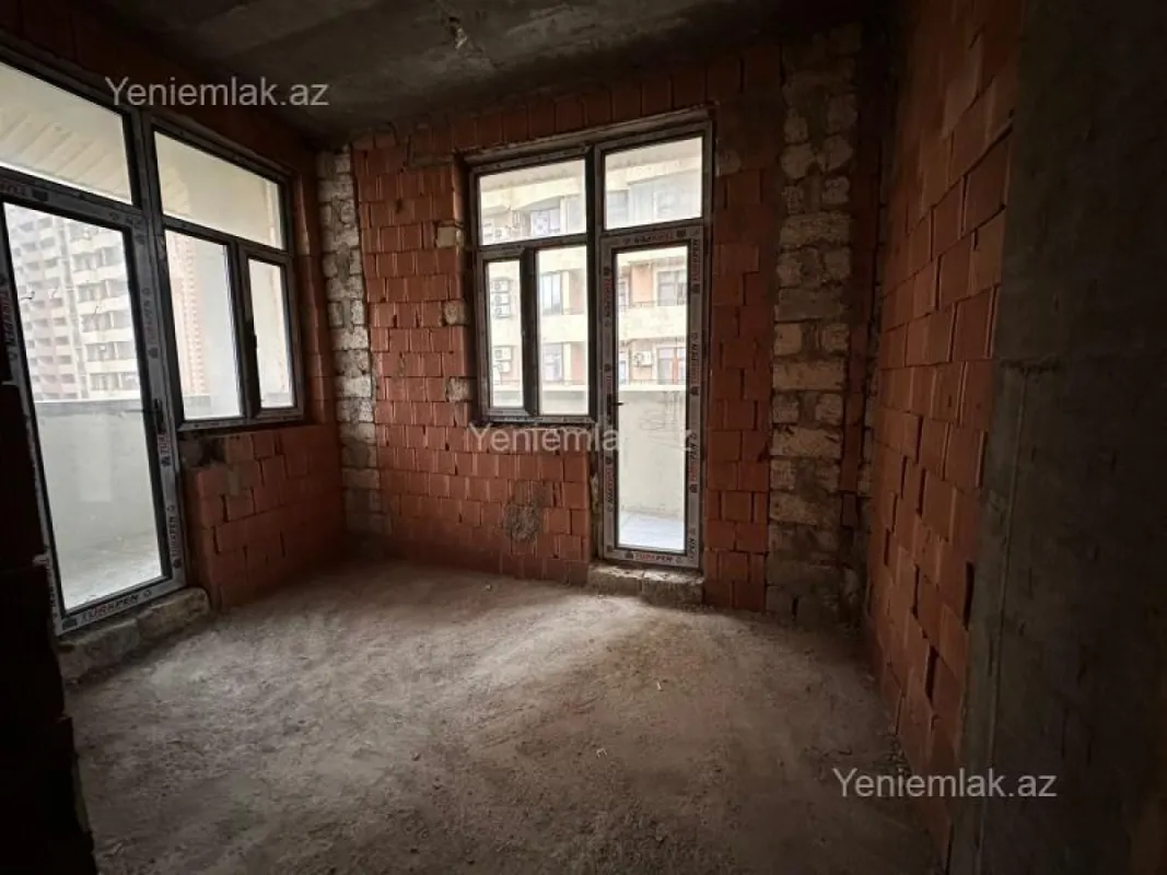 Satılır 2 otaqlı yeni tikili 80 m²