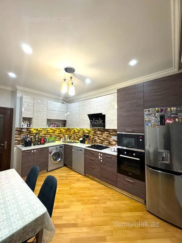 Satılır 2 otaqlı yeni tikili 100 m²
