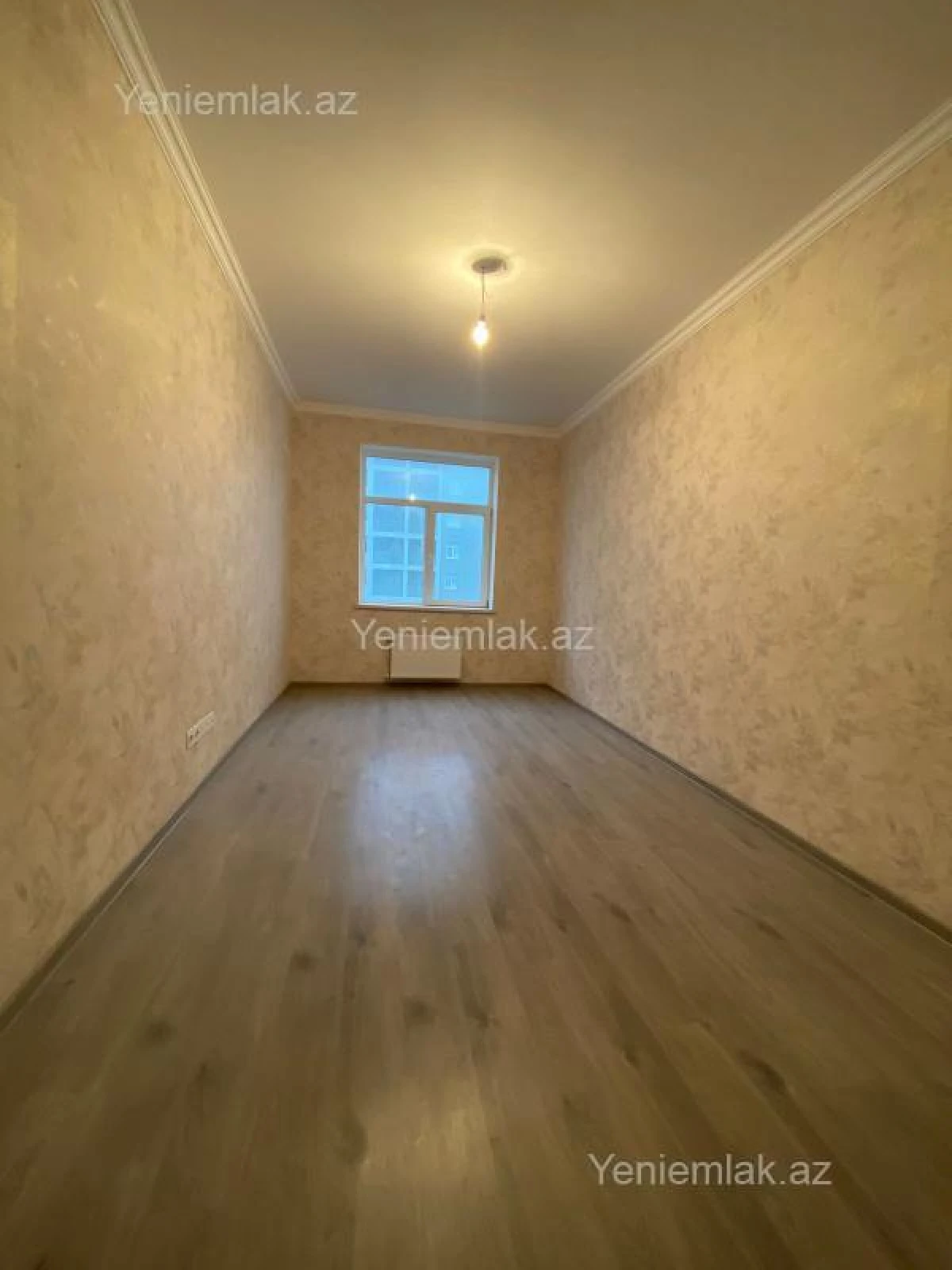 Satılır 3 otaqlı yeni tikili 75 m²