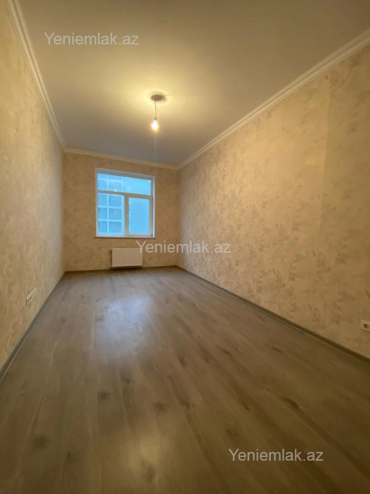 Satılır 3 otaqlı yeni tikili 75 m²