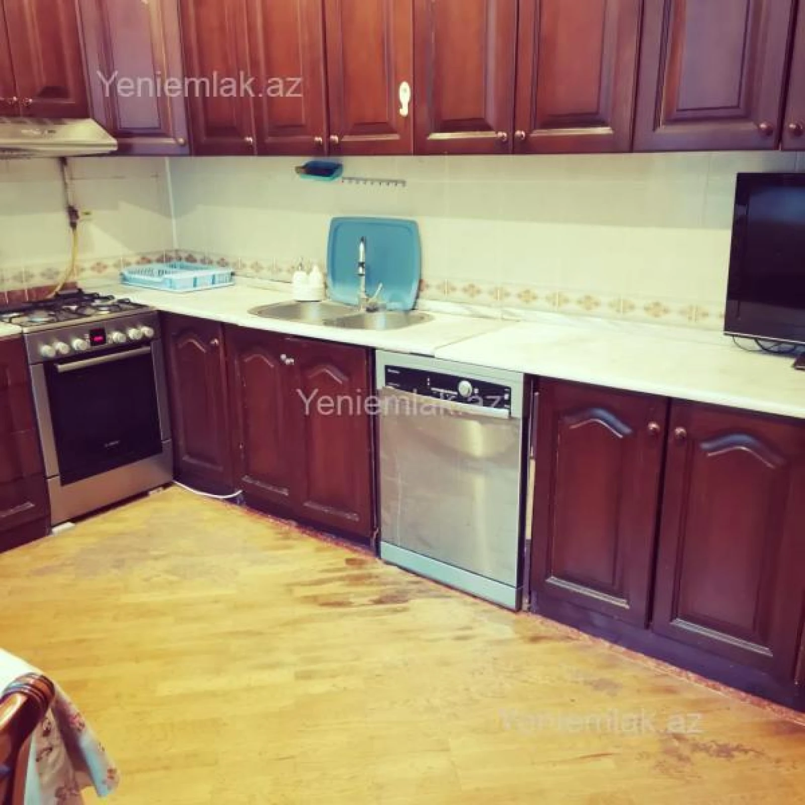 Satılır 4 otaqlı yeni tikili 175 m²